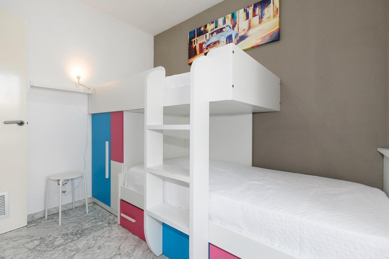 Uhc Cancun Apartments Salou Exterior foto